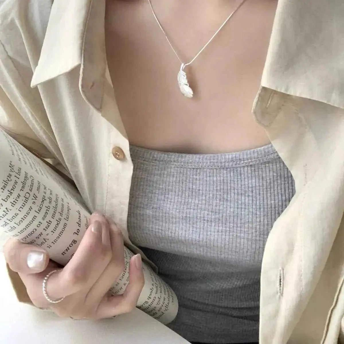 Feather Pendant Necklace - SmileBen