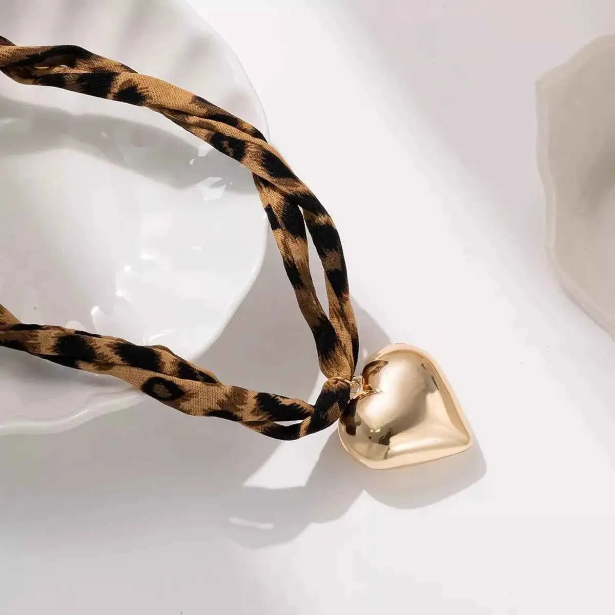 Leopard Print Choker with Golden Heart Pendant Necklace - SmileBen