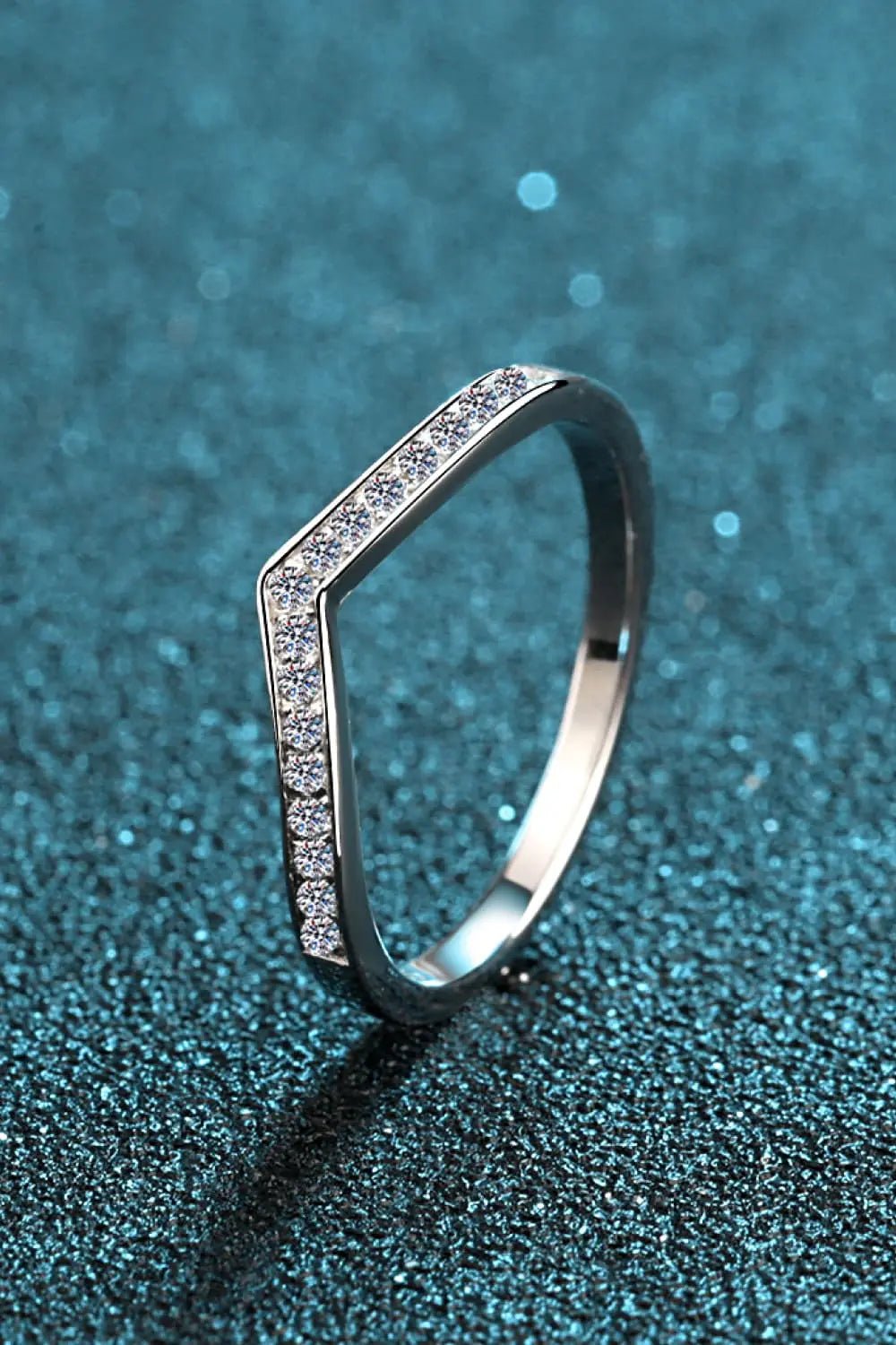 Minimalist Moissanite Rhodium - Plated Ring - SmileBen