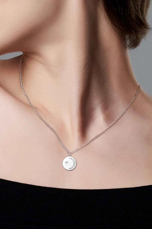 Moissanite Round Pendant Necklace - SmileBen
