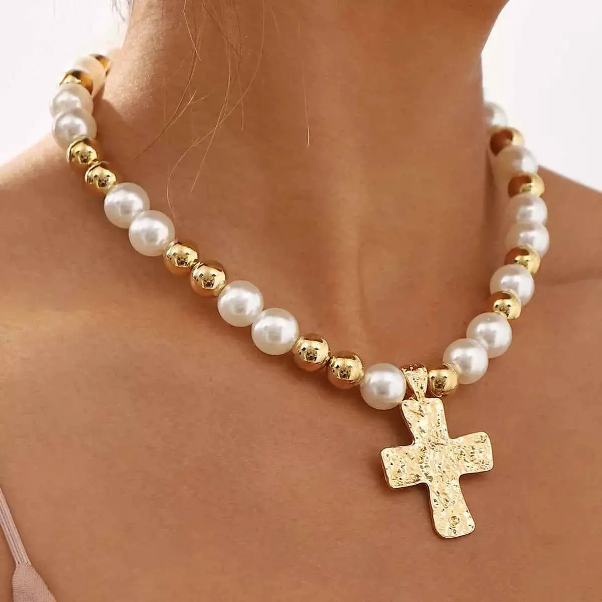 Pearl & Cross Pendant Necklace - SmileBen
