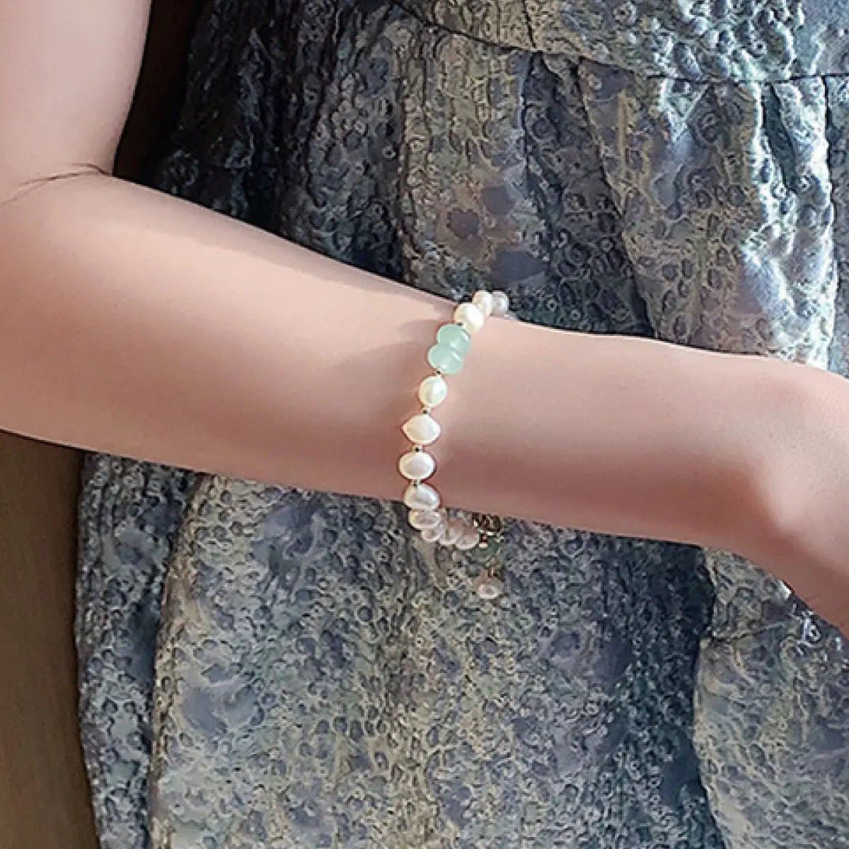 Pearl Green Stone Link Bracelet - SmileBen