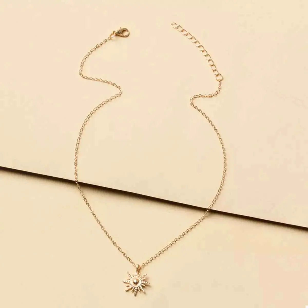 Sunburst Pendant Necklace - SmileBen
