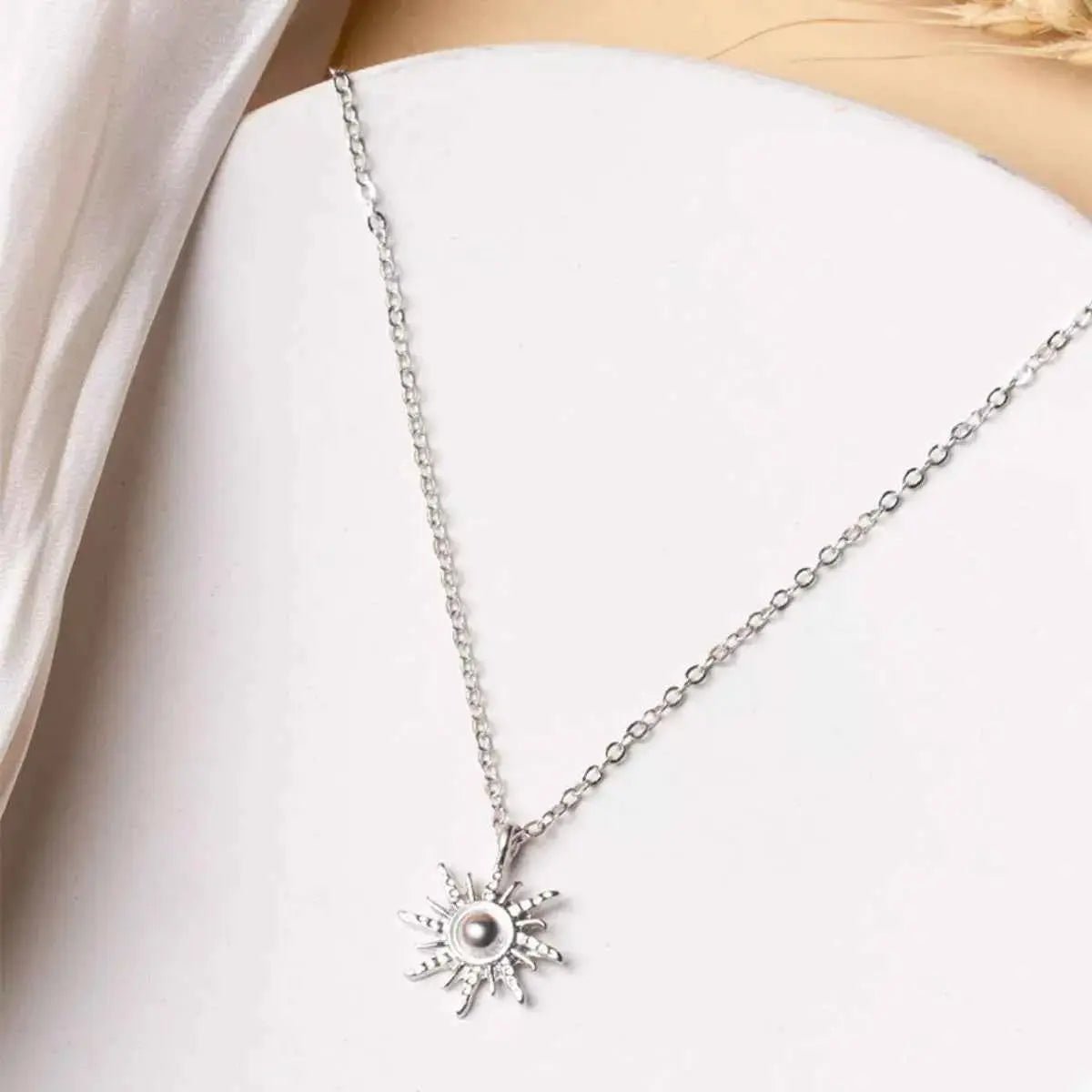Sunburst Pendant Necklace - SmileBen