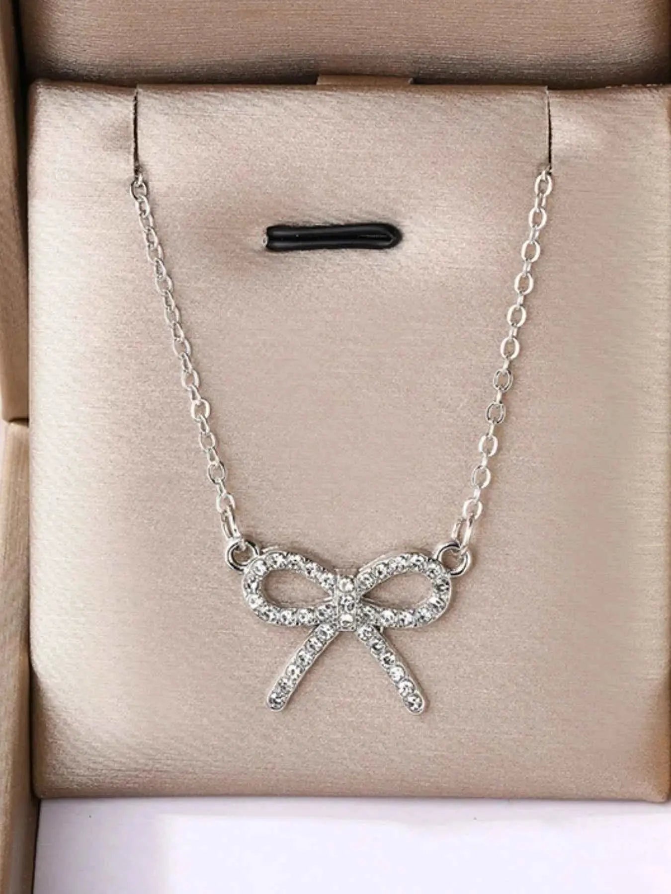 Zircon Bow Pendant Necklace - SmileBen