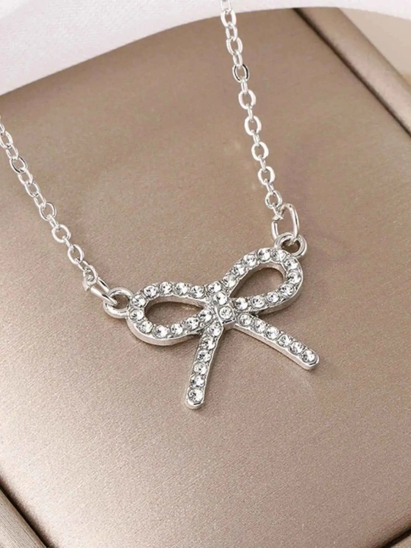 Zircon Bow Pendant Necklace - SmileBen